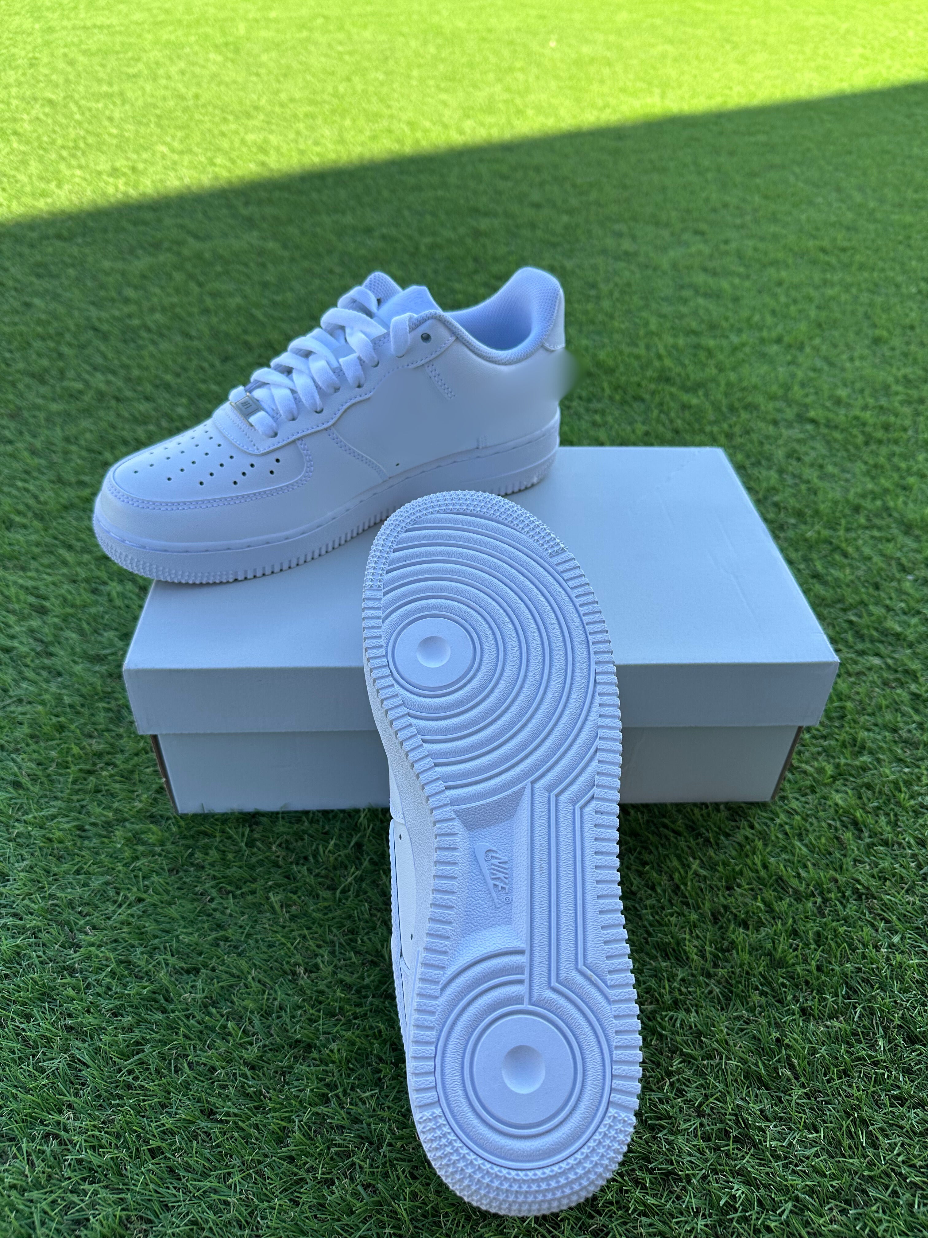 Nik AF 1 White