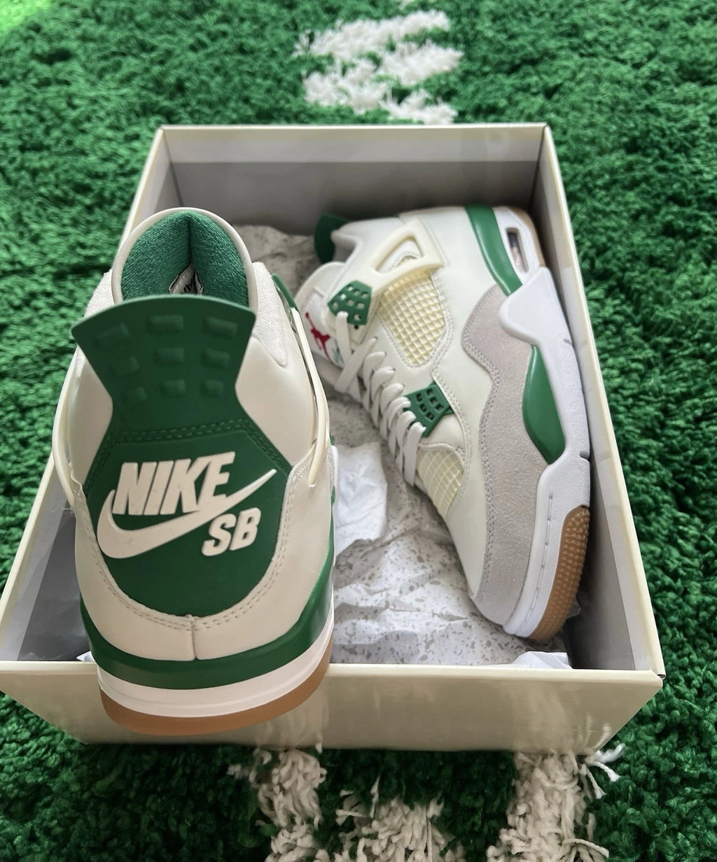 Jordan 4 Retro SB Pine Green