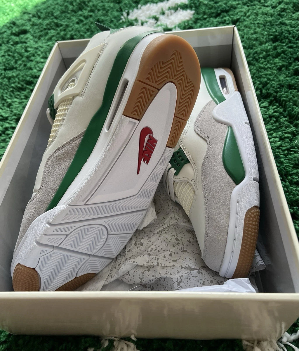 Jordan 4 Retro SB Pine Green