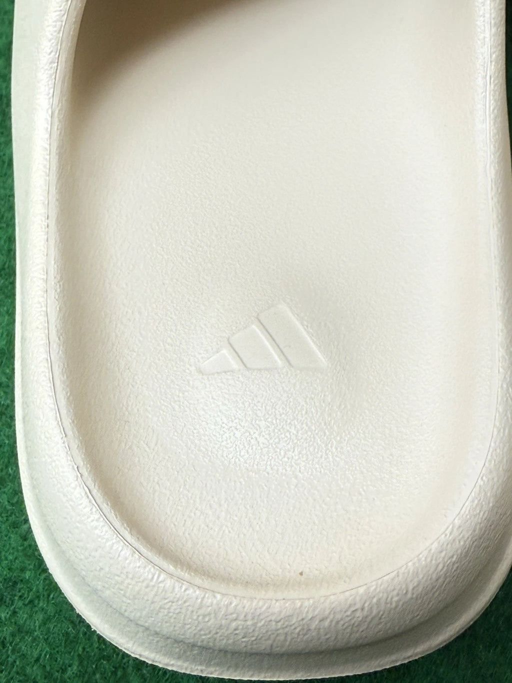 Yeez Slide Bone and Slate Grey