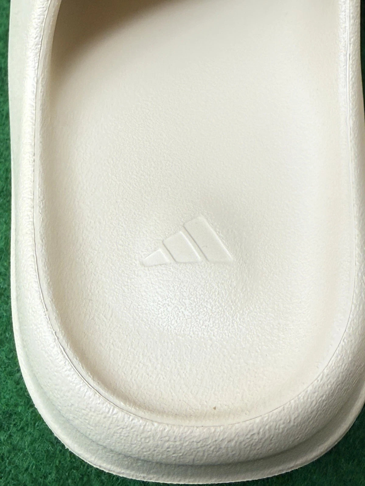 Yeez Slide Bone and Slate Grey